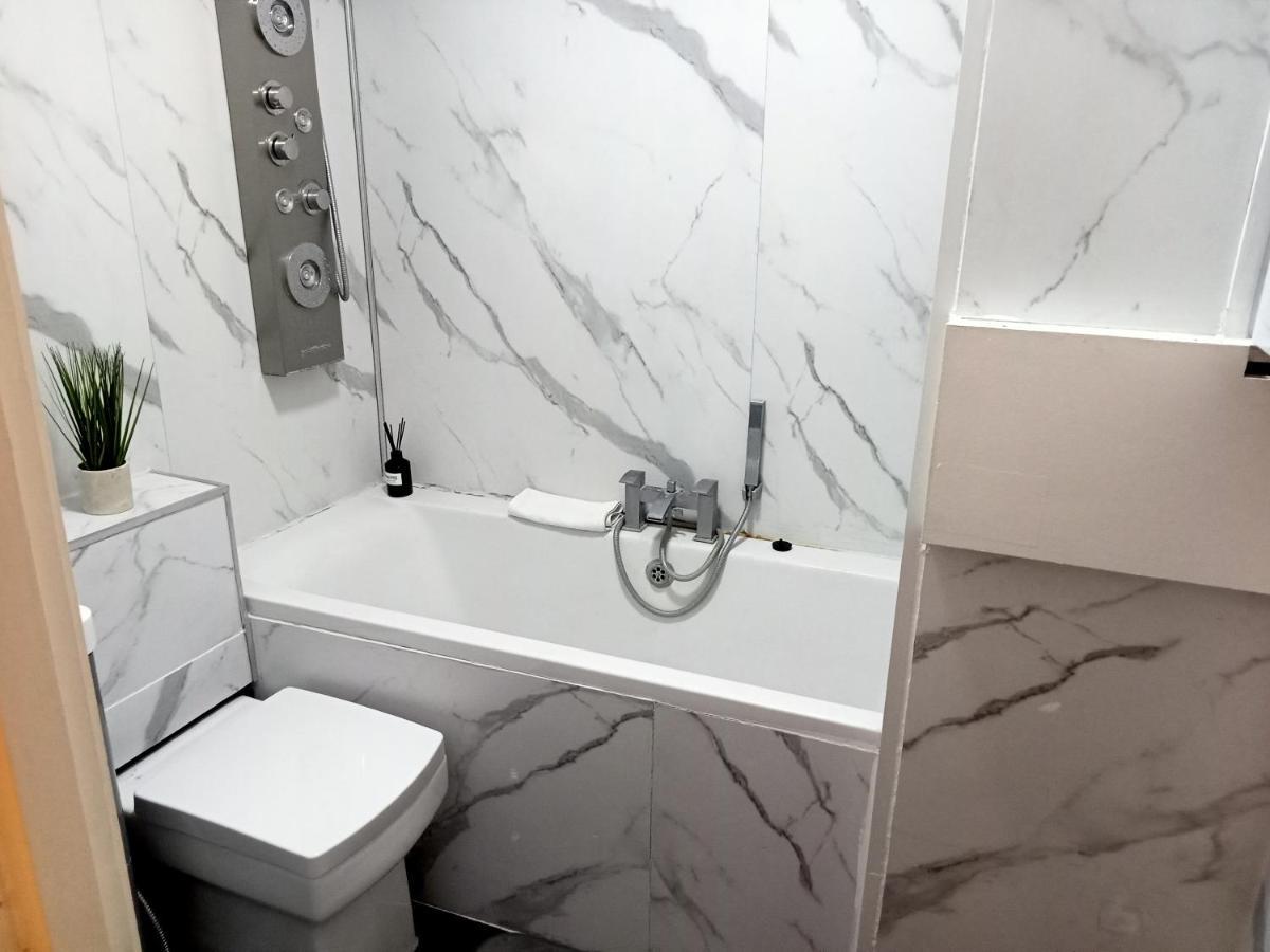Studio Apartment In London, Bethnal Green Eksteriør billede