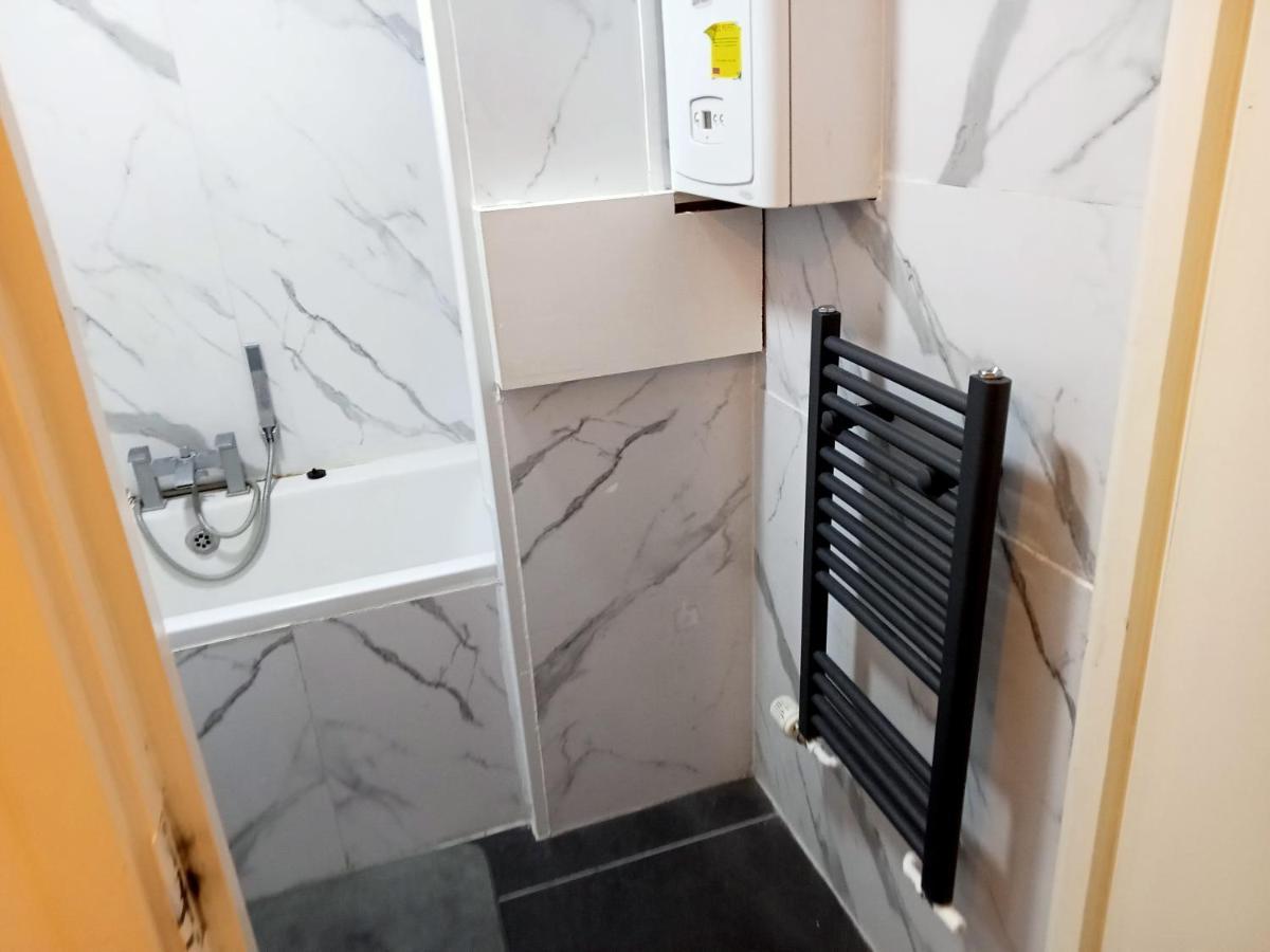 Studio Apartment In London, Bethnal Green Eksteriør billede