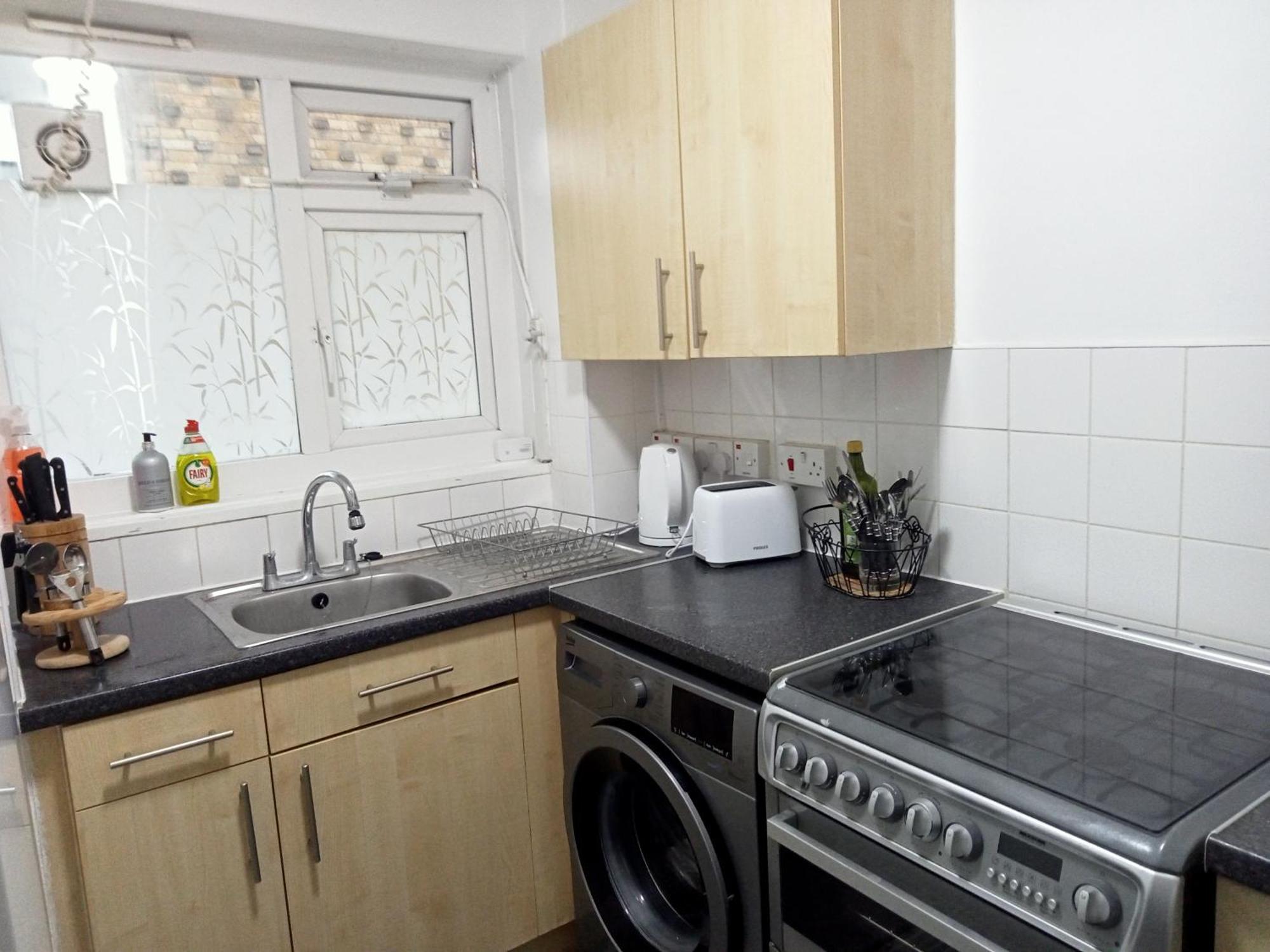 Studio Apartment In London, Bethnal Green Eksteriør billede